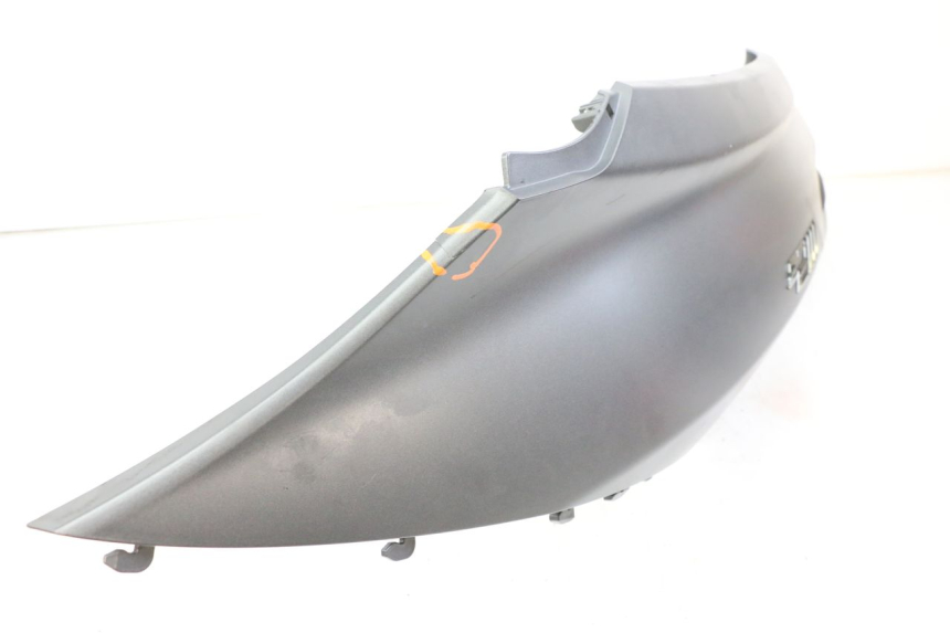 photo de LATERAL TRASEIRO DIREITO PIAGGIO MP3 500 (2014 - 2017) - Zoom do estado de desgaste