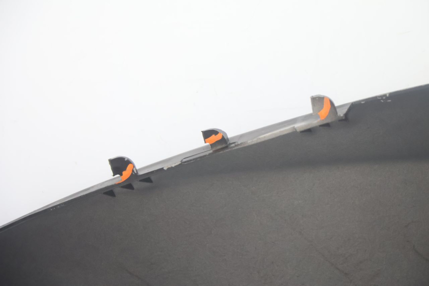 photo de LATERAL TRASEIRO DIREITO PIAGGIO MP3 500 (2016 - 2018) - Detalhes característicos