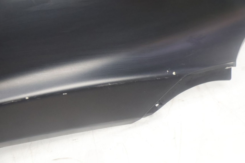 photo de LATERAL TRASEIRO DIREITO PIAGGIO MP3 500 (2016 - 2018) - Pontos de fixação