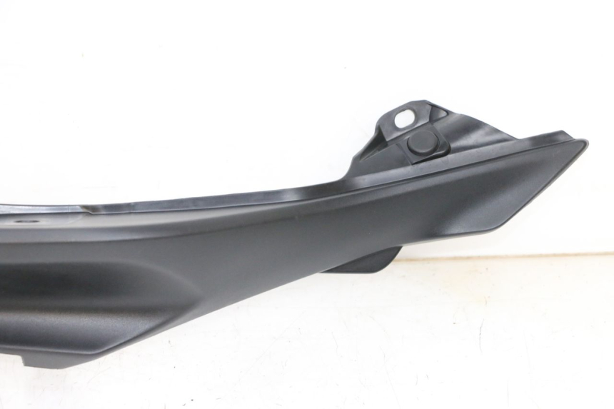 photo de LATERAL TRASEIRO DIREITO YAMAHA MT-07 MT07 ABS 700 (2018 - 2020) - Vista de perto