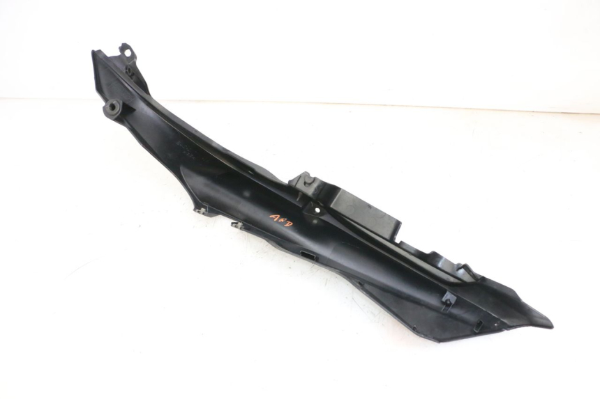photo de LATERAL TRASEIRO DIREITO YAMAHA MT-07 MT07 ABS 700 (2018 - 2020) - Peça verificada