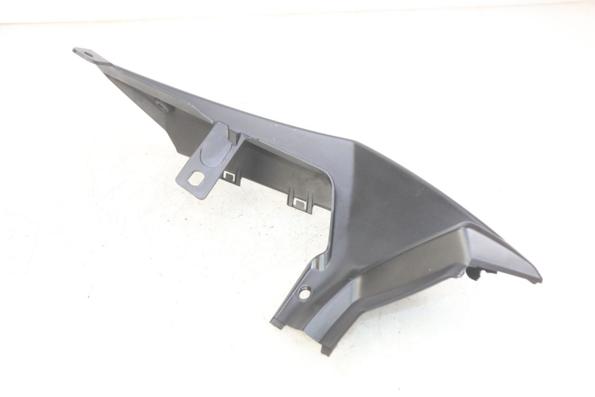 photo de LATERAL TRASEIRO DIREITO YAMAHA MT ABS 125 (2014 - 2018) - Peça verificada