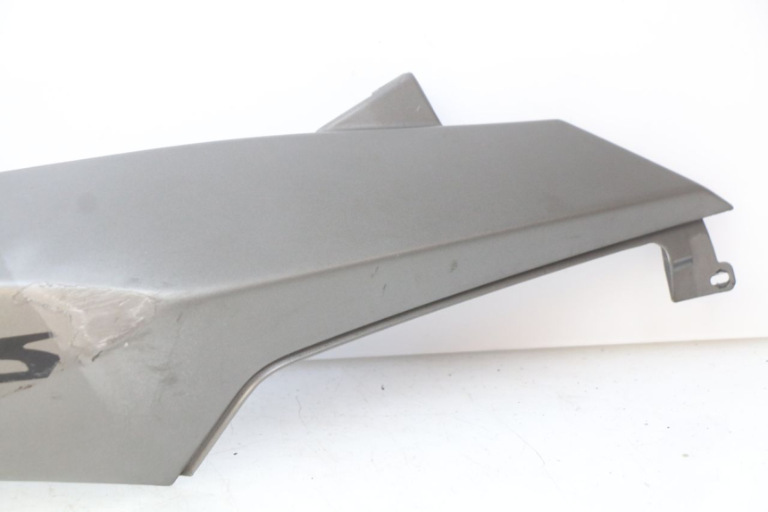 photo de LATERAL TRASEIRO DIREITO GILERA NEXUS 125 (2009 - 2013) - Detalhes característicos