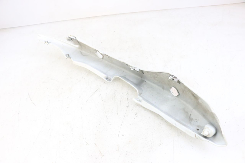 photo de LATERAL TRASEIRO DIREITO MOTO GUZZI NORGE 8V GT 1200 (2011 - 2016) - Zoom do estado de desgaste