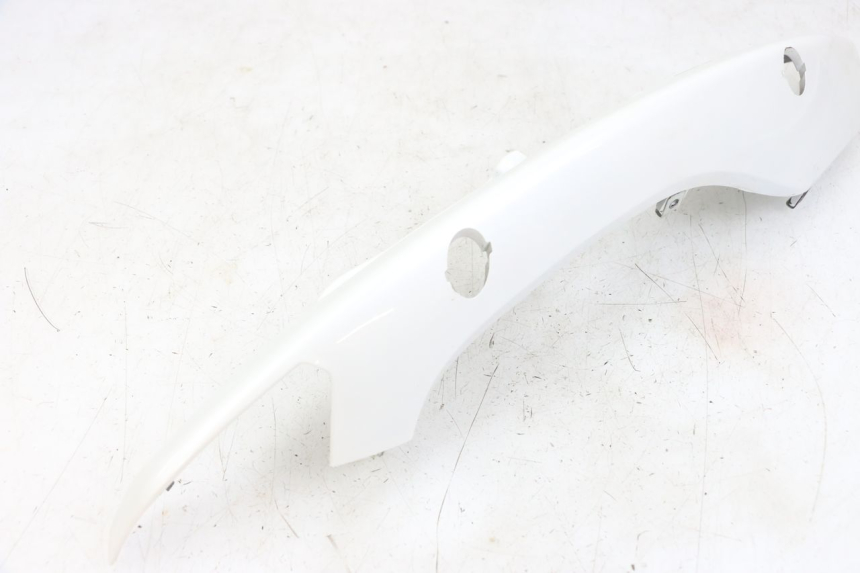 photo de LATERAL TRASEIRO DIREITO MOTO GUZZI NORGE 8V GT 1200 (2011 - 2016) - Pontos de fixação