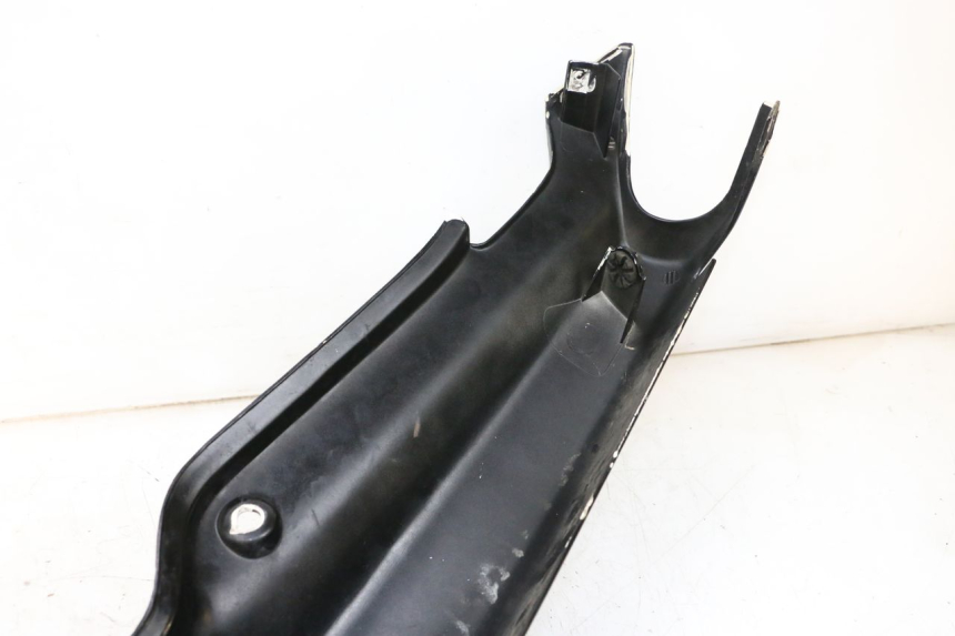 photo de LATERAL TRASEIRO DIREITO HONDA NSR R 125 (1994 - 2003) - Zoom do estado de desgaste