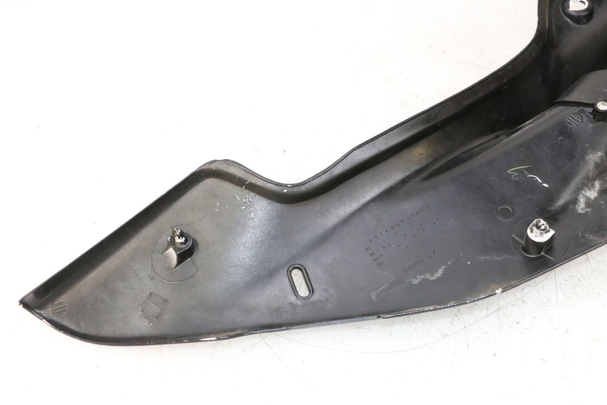 photo de LATERAL TRASEIRO DIREITO HONDA NSR R 125 (1994 - 2003) - Ampliação técnica