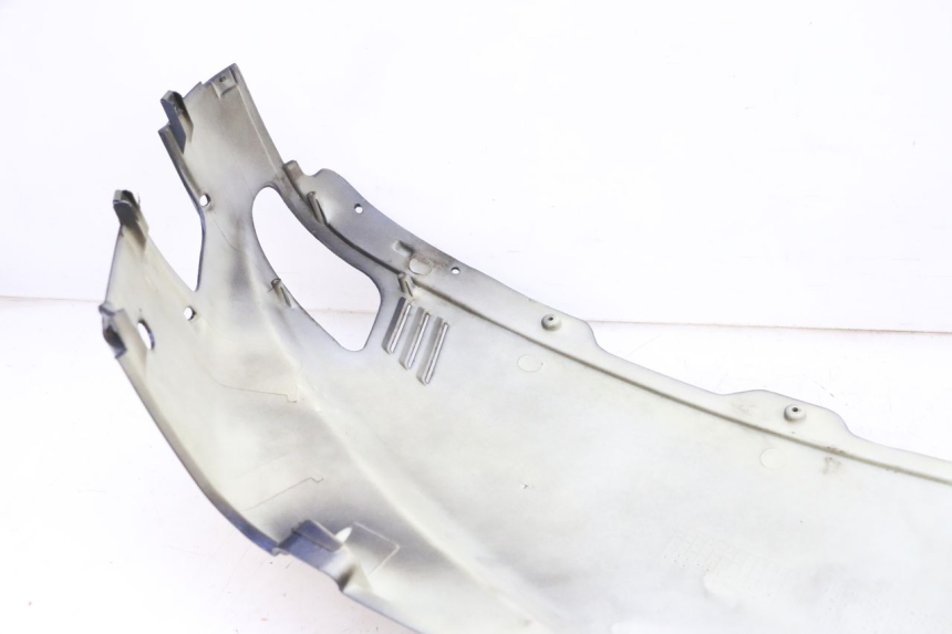photo de LATERAL TRASEIRO DIREITO JM MOTORS OLDIES GT 4T 50 (2018 - 2025) - Zoom do estado de desgaste