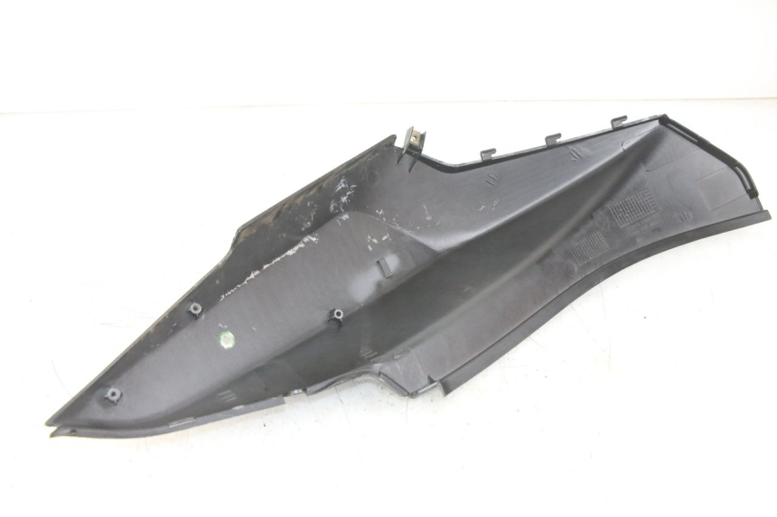photo de LATERAL TRASEIRO DIREITO SYM ORBIT 2 4T 50 (2018 - 2022) - Detalhe da peça