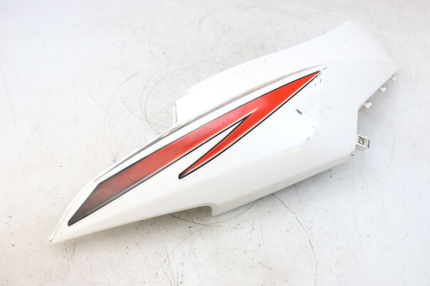 photo de LATERAL TRASEIRO DIREITO SYM ORBIT 2 50 (2008 - 2014) - Detalhes característicos