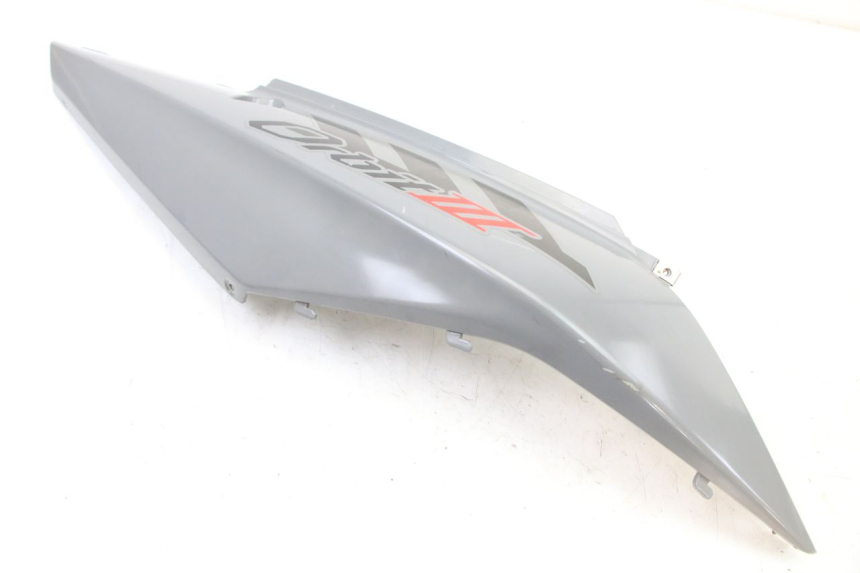 photo de LATERAL TRASEIRO DIREITO SYM ORBIT III 3 4T 50 (2021 - 2025) - Detalhe da peça