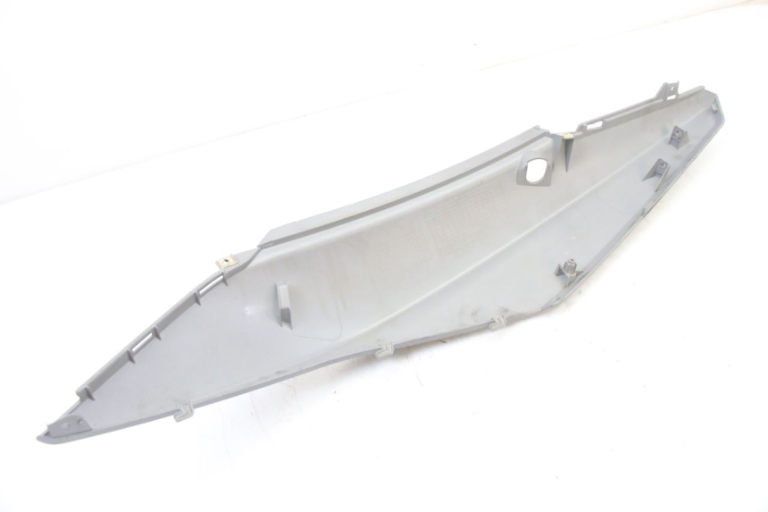 photo de LATERAL TRASEIRO DIREITO SYM ORBIT III 3 4T 50 (2021 - 2025) - Vista geral
