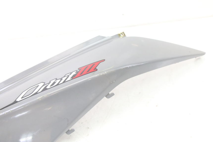 photo de LATERAL TRASEIRO DIREITO SYM ORBIT III 3 4T 50 (2021 - 2025) - Zoom do estado de desgaste