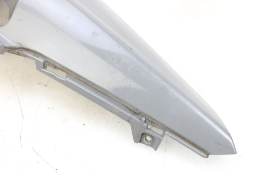 photo de LATERAL TRASEIRO DIREITO SYM ORBIT III 3 4T 50 (2021 - 2025) - Detalhes característicos