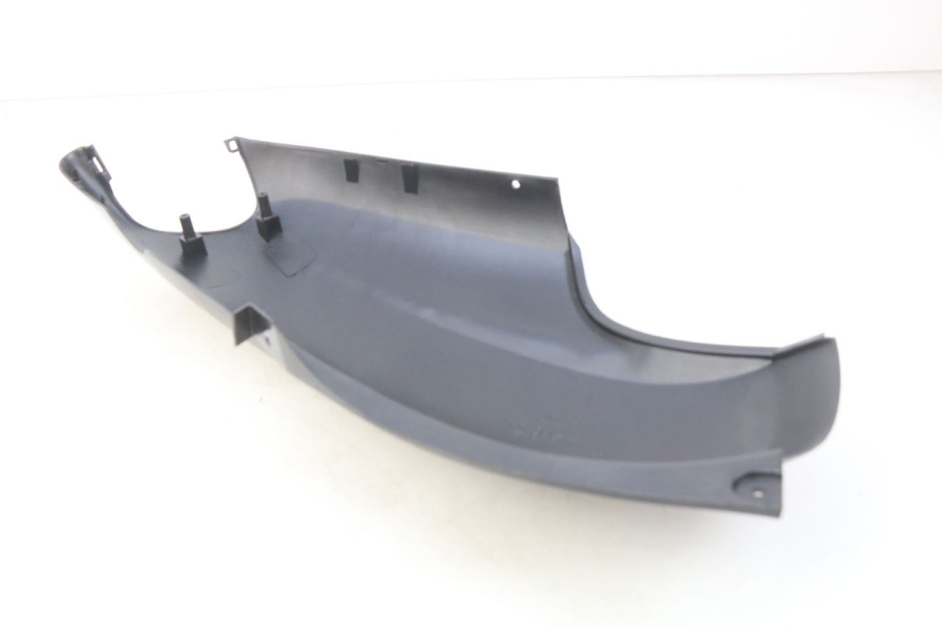photo de LATERAL TRASEIRO DIREITO MBK OVETTO 50 (1998 - 2007) - Detalhe da peça