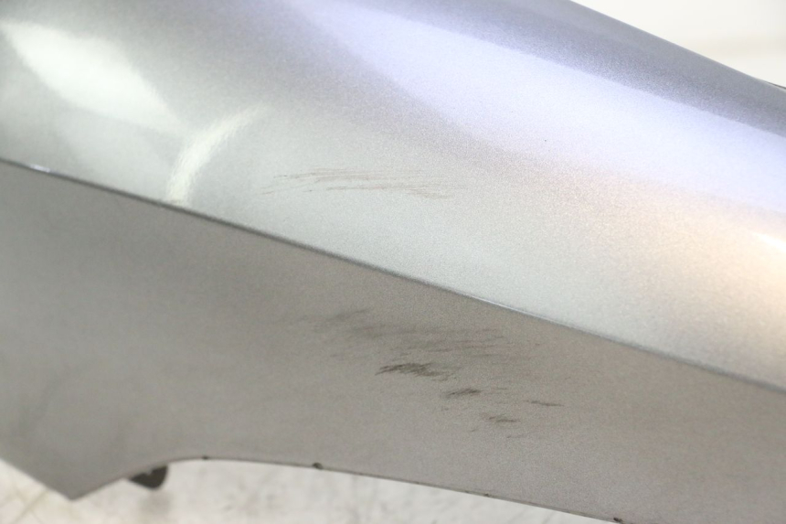 photo de LATERAL TRASEIRO DIREITO HONDA PCX (JF28) 125 (2009 - 2011) - Detalhes característicos