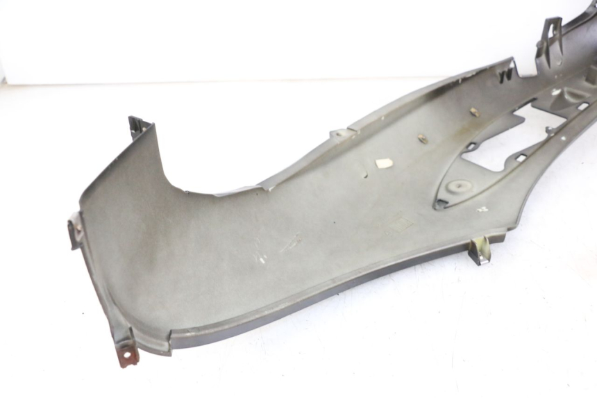 photo de LATERAL TRASEIRO DIREITO PIAGGIO BEVERLY 125 (1998 - 2005) - Detalhe da peça
