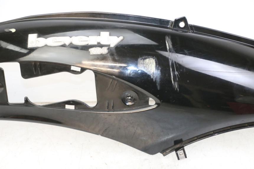 photo de LATERAL TRASEIRO DIREITO PIAGGIO BEVERLY 125 (1998 - 2005) - Marcações e referências