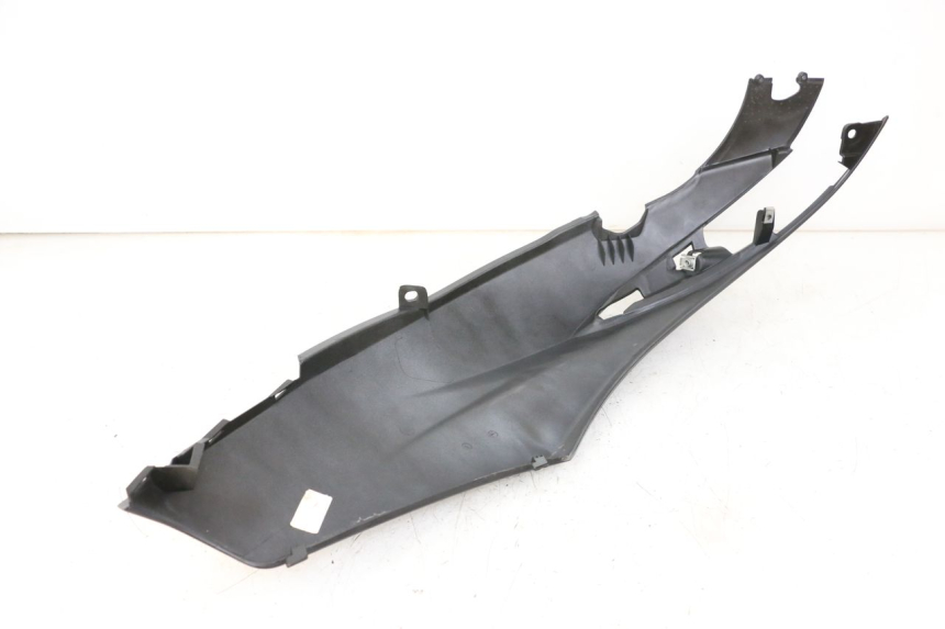 photo de LATERAL TRASEIRO DIREITO PIAGGIO LIBERTY IGET 4T 50 (2021 - 2025) - Outro ângulo de visão