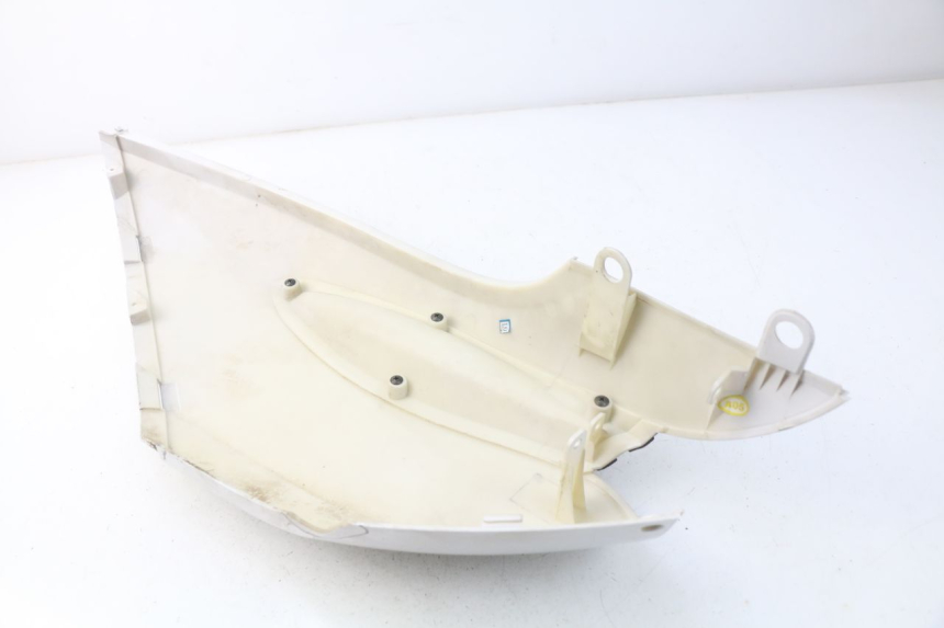 photo de LATERAL TRASEIRO DIREITO KEEWAY PIXEL 50 (2008 - 2011) - Pontos de fixação