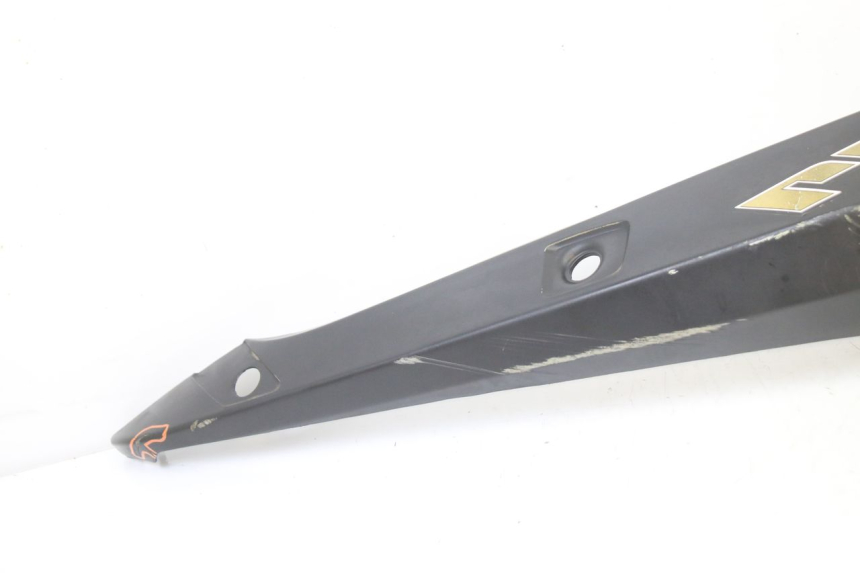 photo de LATERAL TRASEIRO DIREITO GILERA RUNNER SP 50 (2006 - 2008) - Detalhe da peça