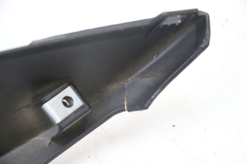 photo de LATERAL TRASEIRO DIREITO GILERA RUNNER SP 50 (2006 - 2008) - Detalhes característicos