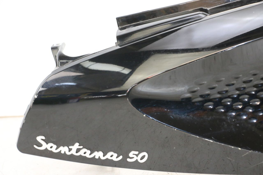 photo de LATERAL TRASEIRO DIREITO JM MOTORS SANTANA 50 (2014 - 2023) - Pontos de fixação