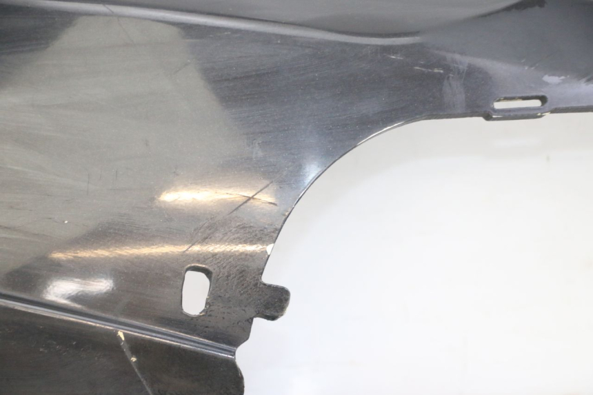 photo de LATERAL TRASEIRO DIREITO PEUGEOT SATELIS COMPRESSOR K15 125 (2006 - 2009) - Vista de perto