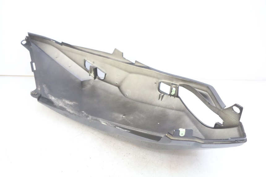photo de LATERAL TRASEIRO DIREITO PEUGEOT SATELIS 125 (2006 - 2009) - Outro ângulo de visão