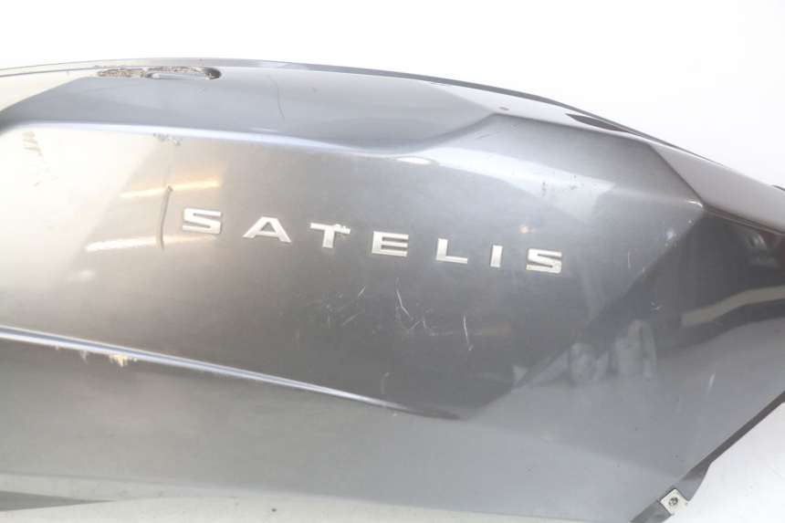 photo de LATERAL TRASEIRO DIREITO PEUGEOT SATELIS 125 (2010 - 2012) - Peça verificada