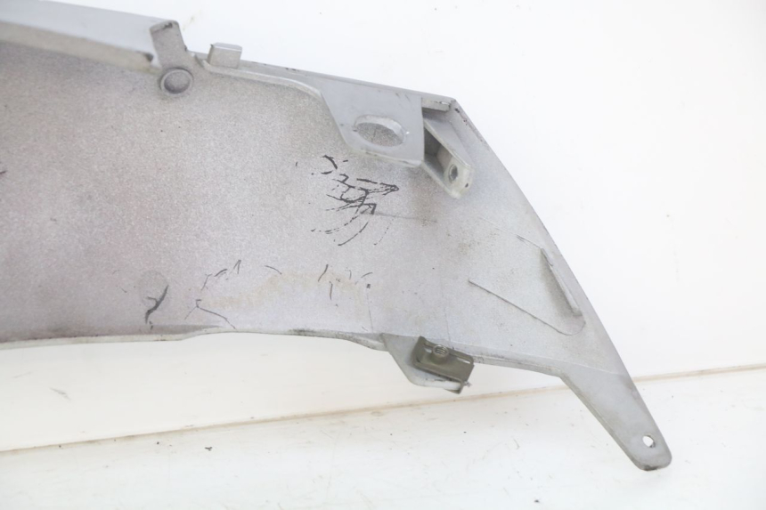 photo de LATERAL TRASEIRO DIREITO APRILIA SCARABEO LIGHT 125 (2007 - 2011) - Outro ângulo de visão