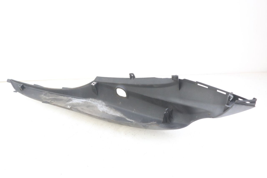 photo de LATERAL TRASEIRO DIREITO SUZUKI SIXTEEN 125 (2008 - 2010) - Zoom do estado de desgaste