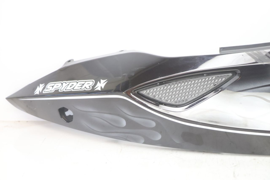 photo de LADO TRASEIRO DIREITO CAN-AM SPYDER RS 1000 (2008 - 2012) - Detalhe da peça