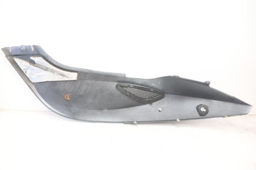 photo de LADO TRASEIRO DIREITO CAN-AM SPYDER RS 1000 (2008 - 2012) - Pontos de fixação