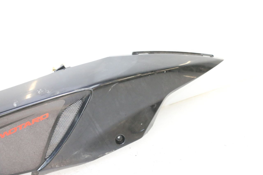 photo de LATERAL TRASEIRO DIREITO APRILIA SR MOTARD 50 (2012 - 2018) - Zoom do estado de desgaste