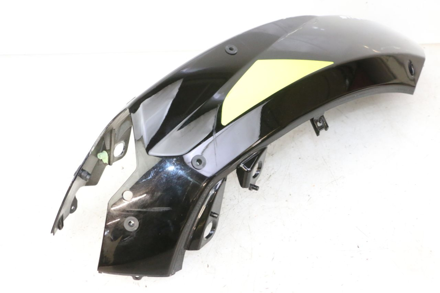 photo de LATERAL TRASEIRO DIREITO PEUGEOT STREETZONE I NAKED 2T 50 (2018 - 2020) - Detalhes característicos