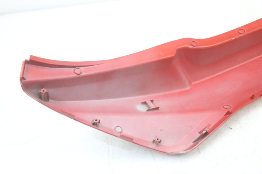photo de LATERAL TRASEIRO DIREITO KYMCO SUPER 8 125 (2008 - 2015) - Estado da superfície