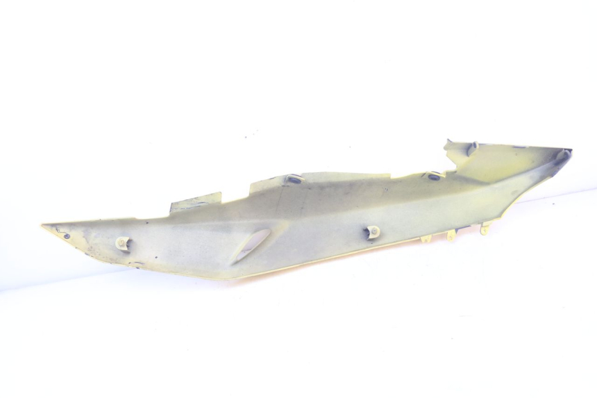 photo de LATERAL TRASEIRO DIREITO SUZUKI GS F 500 (2004 - 2007) - Pontos de fixação
