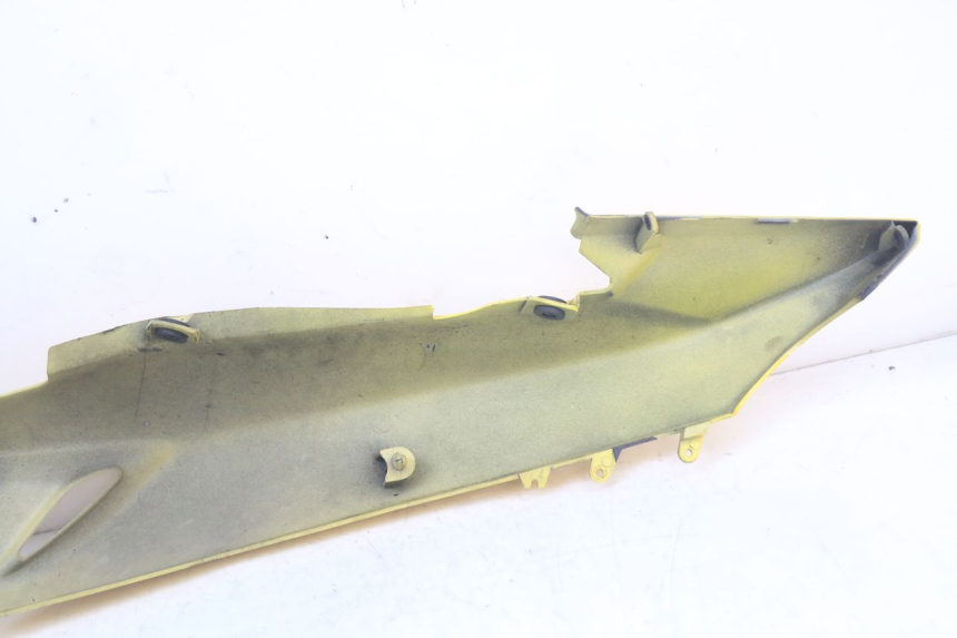 photo de LATERAL TRASEIRO DIREITO SUZUKI GS F 500 (2004 - 2007) - Peça verificada
