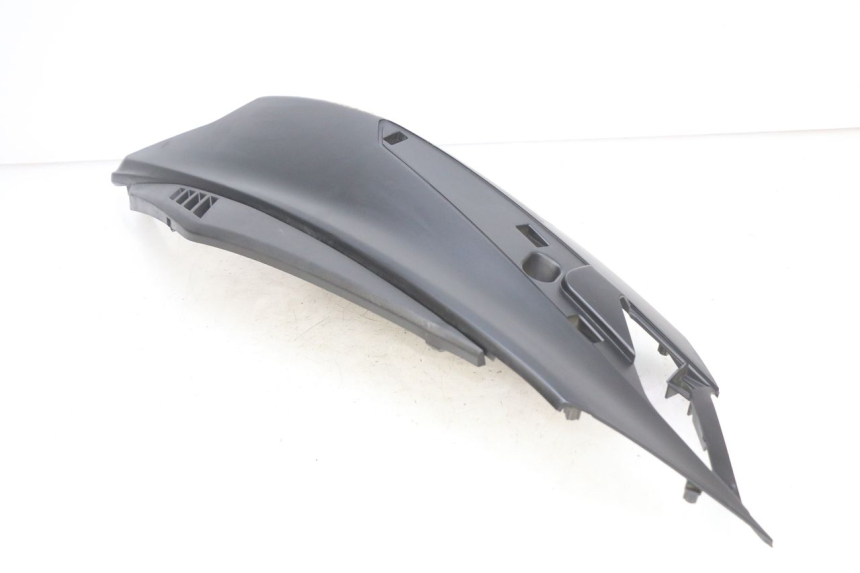 photo de LATERAL TRASEIRO DIREITO APRILIA SXR 50 (2021 - 2023) - Outro ângulo de visão