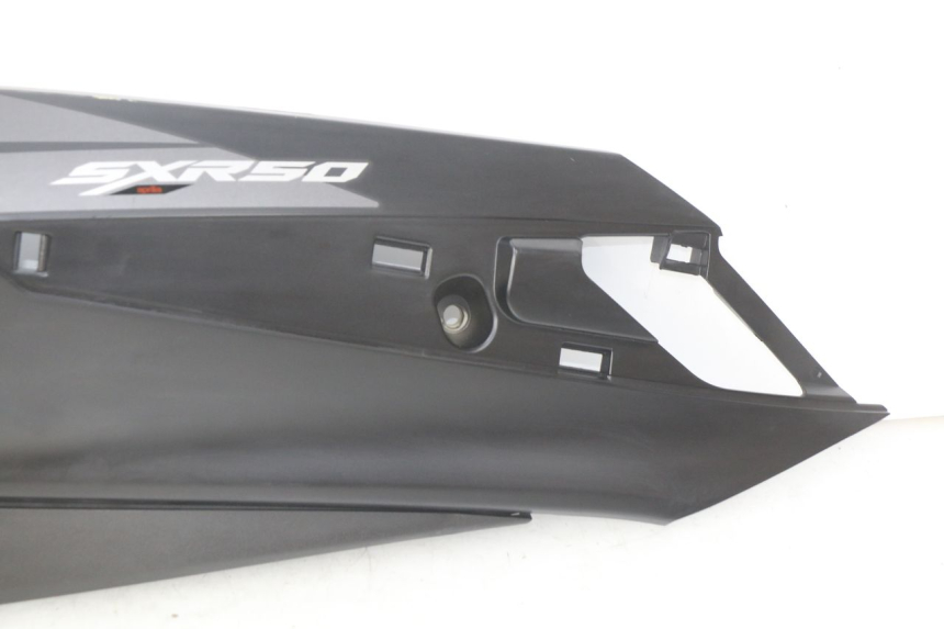 photo de LATERAL TRASEIRO DIREITO APRILIA SXR 50 (2021 - 2023) - Estado da superfície