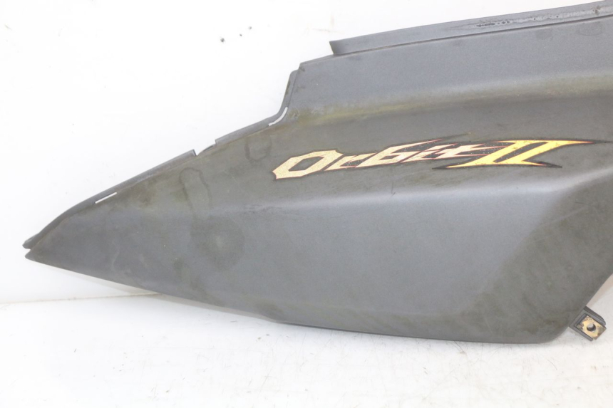 photo de LATERAL TRASEIRO DIREITO SYM ORBIT 2 4T 50 (2008 - 2017) - Detalhe da peça
