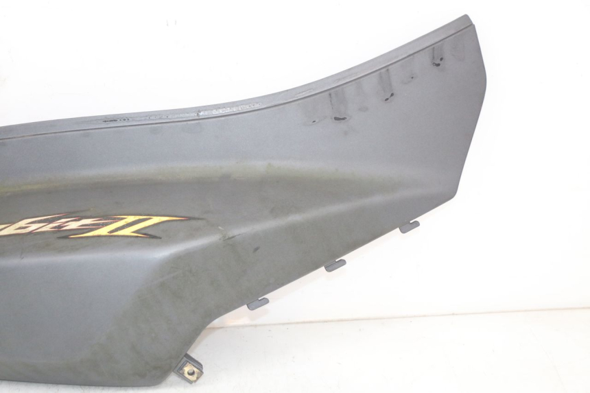 photo de LATERAL TRASEIRO DIREITO SYM ORBIT 2 4T 50 (2008 - 2017) - Zoom do estado de desgaste