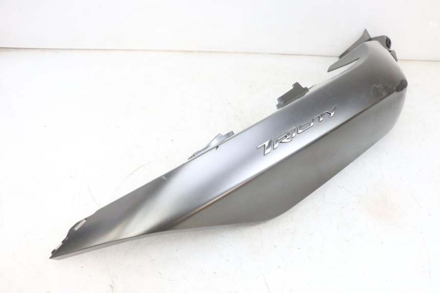 photo de LATERAL TRASEIRO DIREITO YAMAHA TRICITY 300 (2020 - 2024) - Ampliação dos componentes
