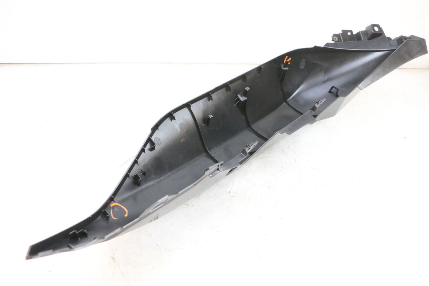 photo de LATERAL TRASEIRO DIREITO YAMAHA TRICITY 300 (2020 - 2024) - Outro ângulo de visão