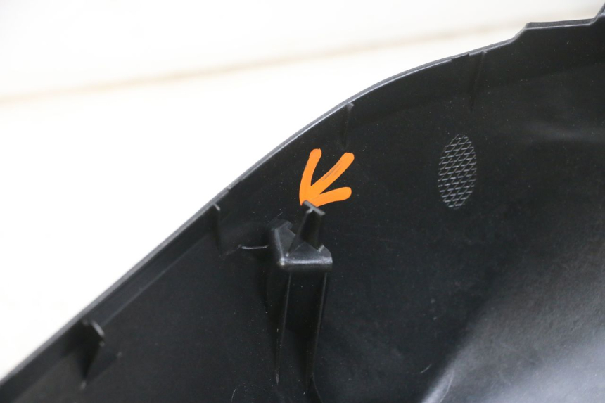 photo de LATERAL TRASEIRO DIREITO YAMAHA TRICITY 300 (2020 - 2024) - Vista geral
