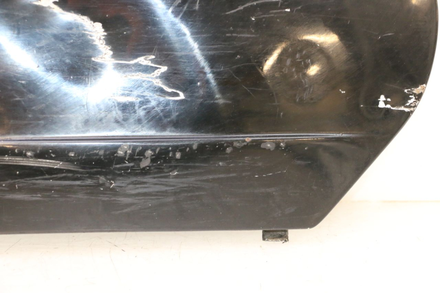 photo de LADO TRASEIRO DIREITO PIAGGIO VESPA PK FL 2T 50 (1990 - 1996) - Detalhes característicos