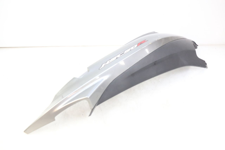 photo de LATERAL TRASEIRO DIREITO HONDA VISION NSC R 50 (2013 - 2015) - Pontos de fixação