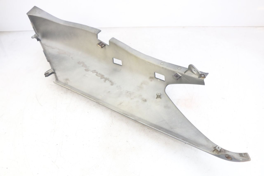 photo de LATERAL TRASEIRO DIREITO YAMAHA XMAX X-MAX 125 (2006 - 2009) - Ampliação técnica
