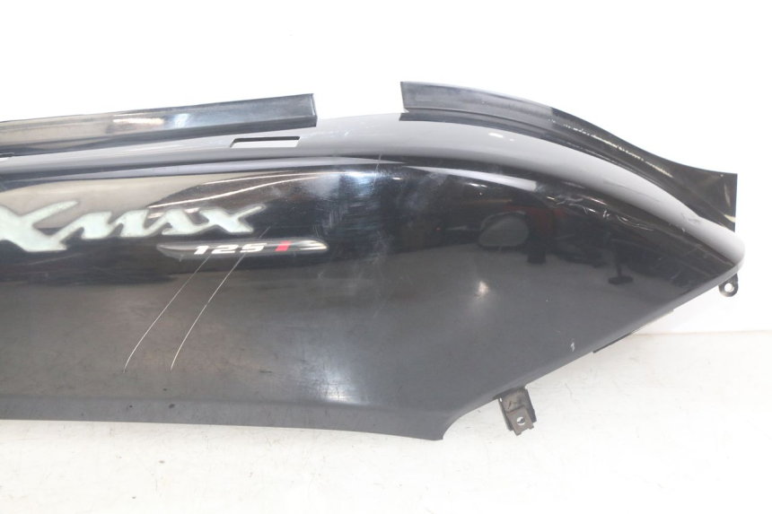 photo de LATERAL TRASEIRO DIREITO YAMAHA XMAX X-MAX 125 (2006 - 2009) - Peça verificada